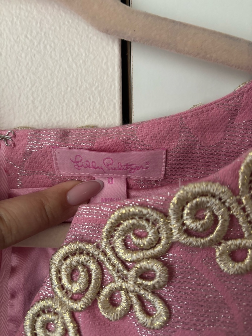 Lilly Pulitzer Valli Shift Dress Size 0 Pink Gold Metallic Cocktail Dress - Picture 3 of 3